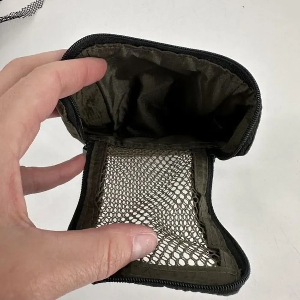 Levenger‎ mini case green mesh travel